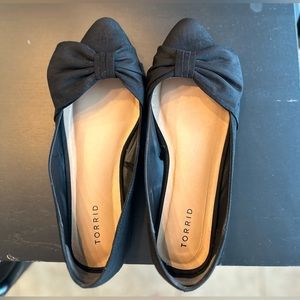 Torrid suede flats, size 11w